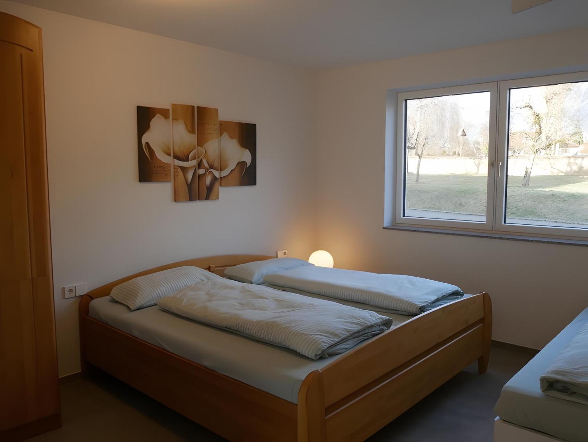 Ferienwohnung Haus Maria Wäschenbeuren Екстериор снимка